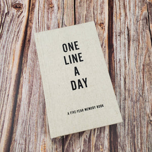 One line a day | A 5 Year Memory Book | Canvas - My Other Child / Blooms n' Rooms