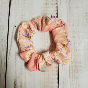 Scrunchie - Peach Floral - My Other Child / Blooms n' Rooms
