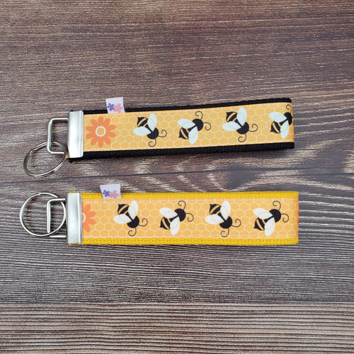 Wrist Keychain | Bee - My Other Child / Blooms n' Rooms