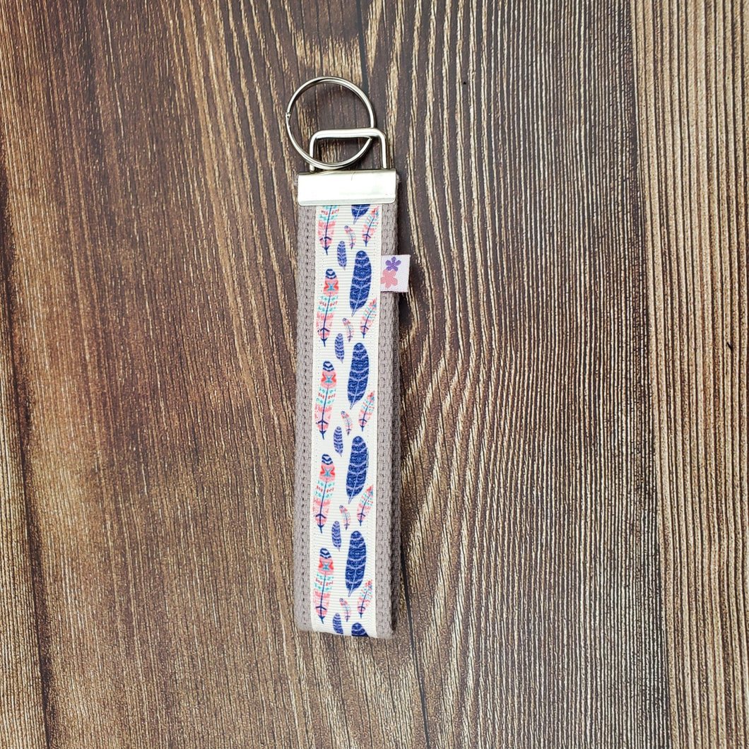 Wrist Keychain | Feathers - My Other Child / Blooms n' Rooms